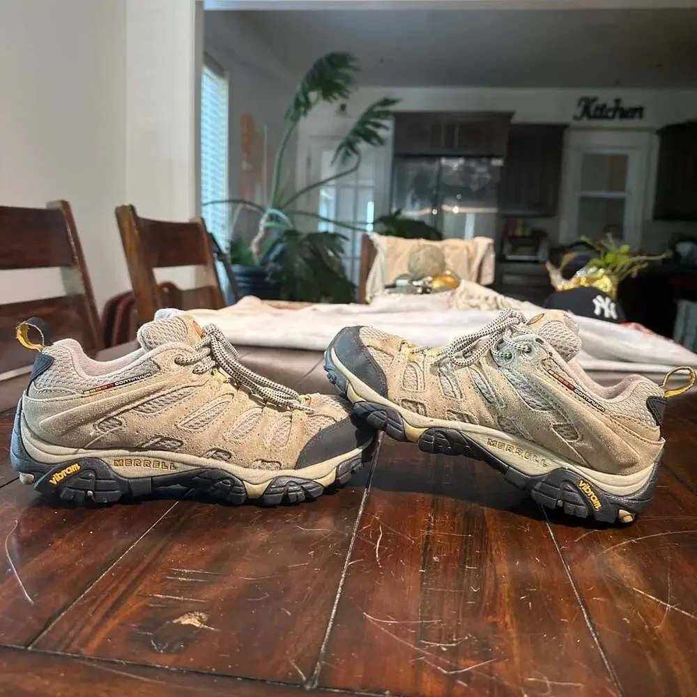 Merrell Moab 2 Ventilator Cream Suede Hiking Shoes
